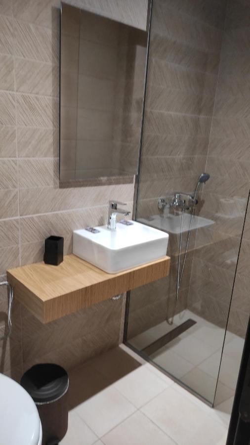 Myriam Spa & Luxury Suites 모넴바시아 외부 사진