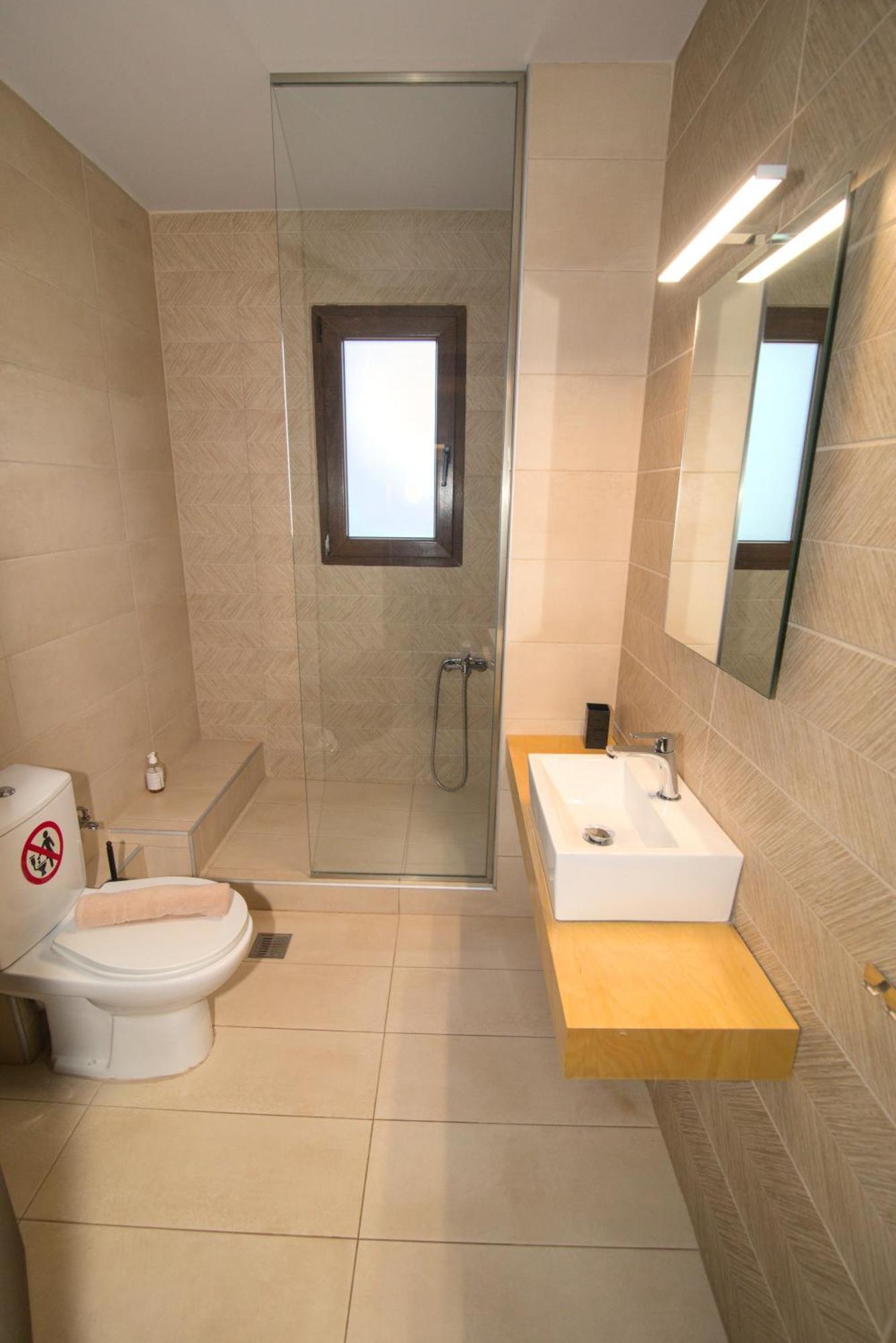 Myriam Spa & Luxury Suites 모넴바시아 외부 사진